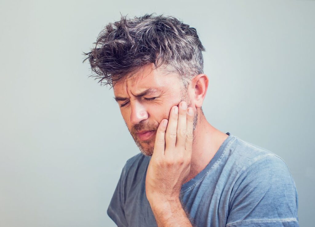 implantes dentales en Algeciras